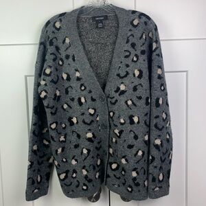 Karen Kane SMALL Animal Jacquard Cardigan Sweater Gray Button Front Plush
